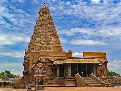 Der Brihadisvara-Tempelbau in Thanjavur: Ein architektonisches Meisterwerk des Chola-Reiches und Symbol der religiösen Hingabe