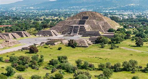 Der Aufstieg von Teotihuacan: Eine Metropole der Götter und das Rätsel der Obsidian-Stelen